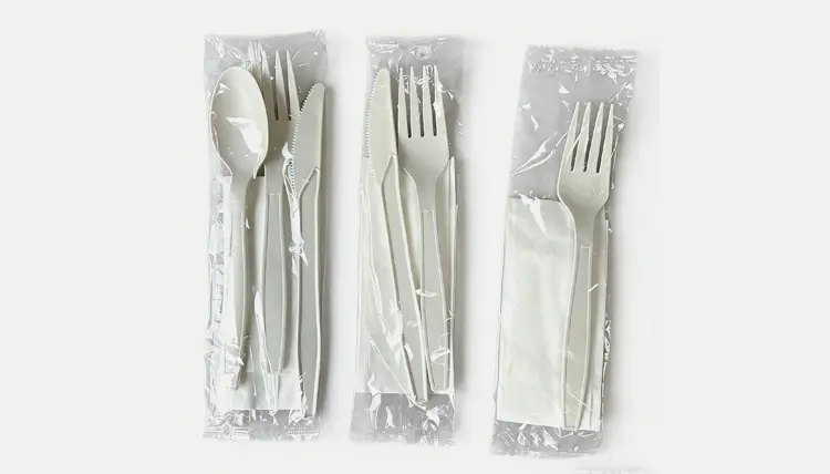 Cutlery and Napkin Packing