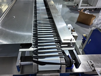 Knife Feeder